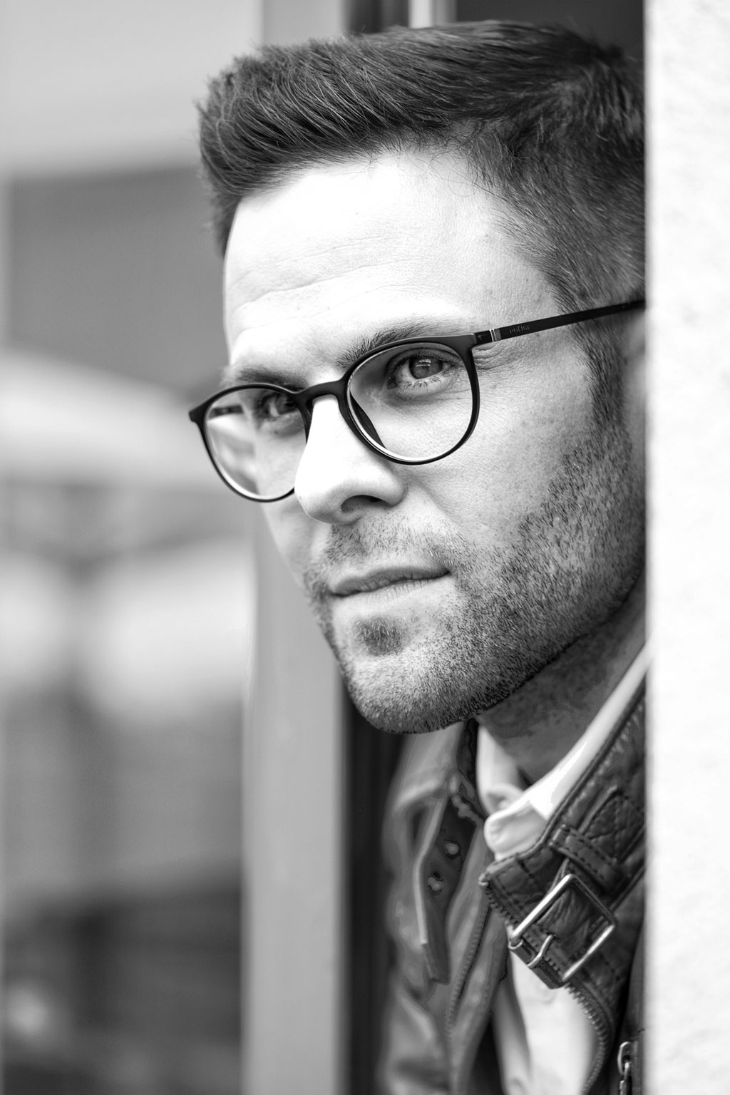 Kai Fischer - Moderator - Künstlerportrait - Frankfurt am Main - Photo by Melina Johannsen