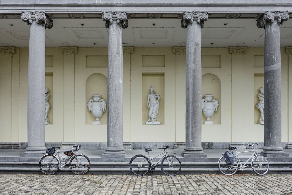 Authentic pictures for the cycling & tourism industry © François Struzik - simply human