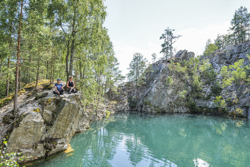 Authentic pictures for the outdoor industry © François Struzik - simply human