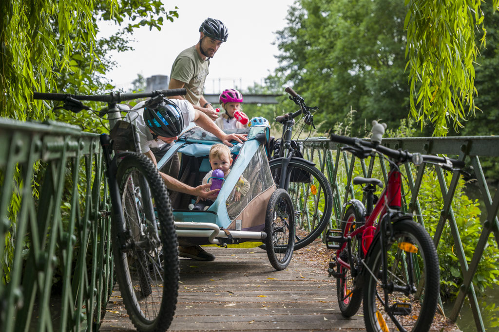 Authentic pictures for the cycling & tourism industry © François Struzik - simply human