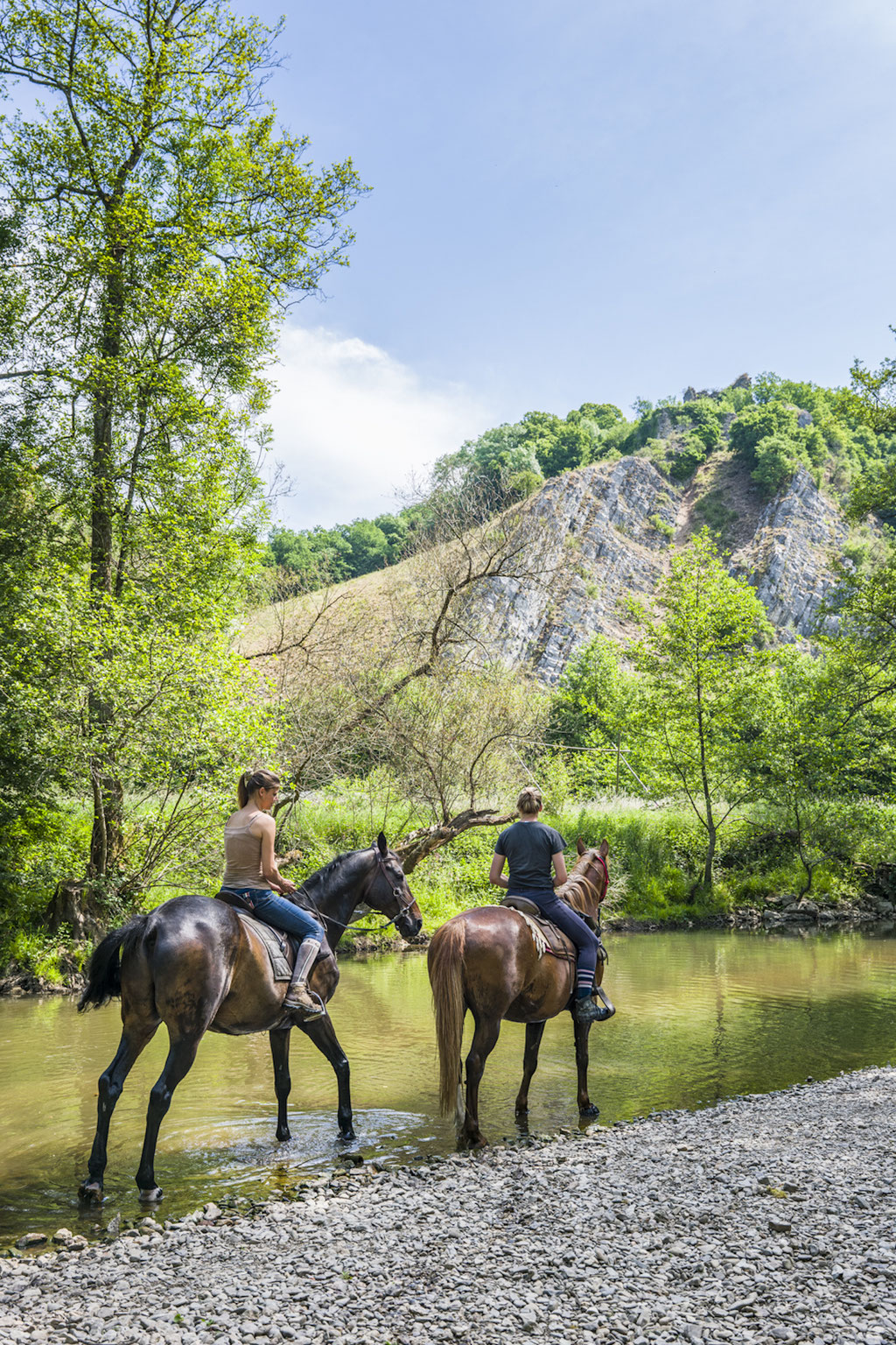 Authentic pictures for the outdoor industry © François Struzik - simply human