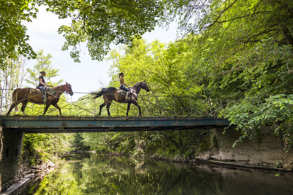 Authentic pictures for the outdoor industry © François Struzik - simply human