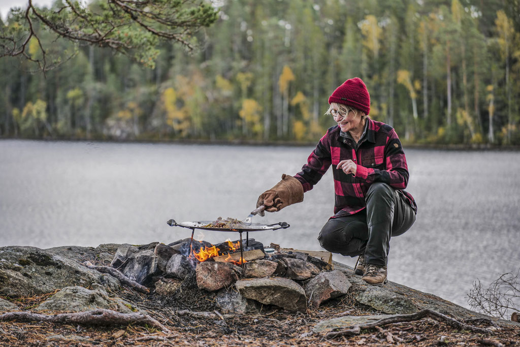 Authentic pictures for the outdoor industry © François Struzik - simply human