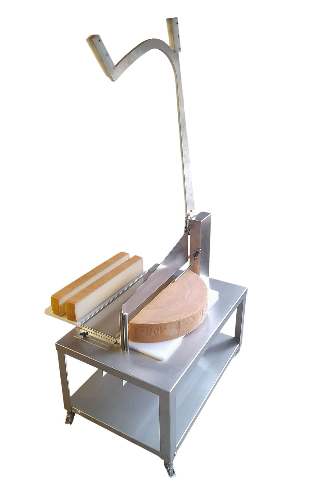 Cheese cutter for cutting large cheese wheels