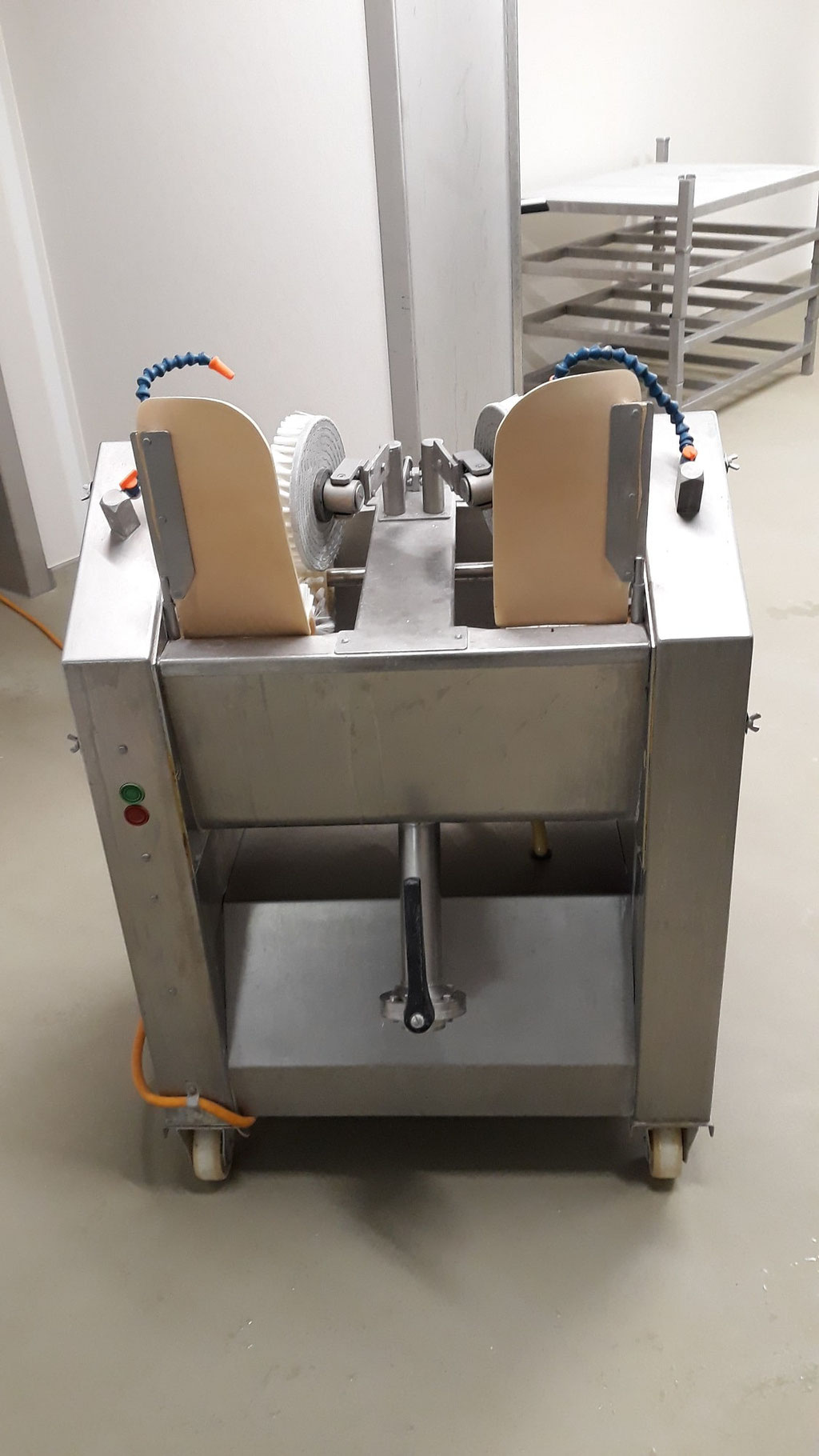 Gebrauchtmaschine Käseschmiermaschine
