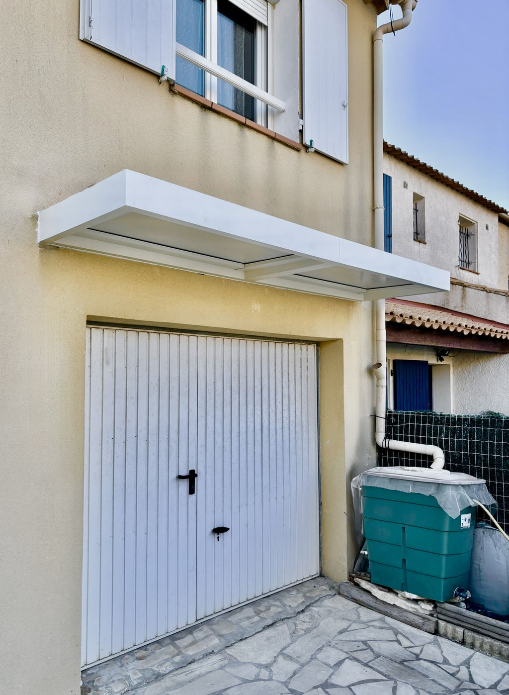 Cache-soleil : sur mesure de chez Altiva Pro Menuisier  Janvier 2026 en à Six-Fours-les-Plages 83140
