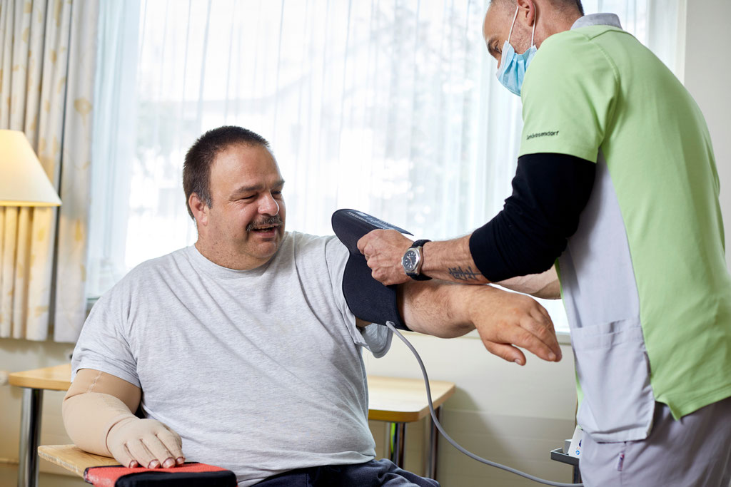 Patientenportrait, Gehörlosendorf