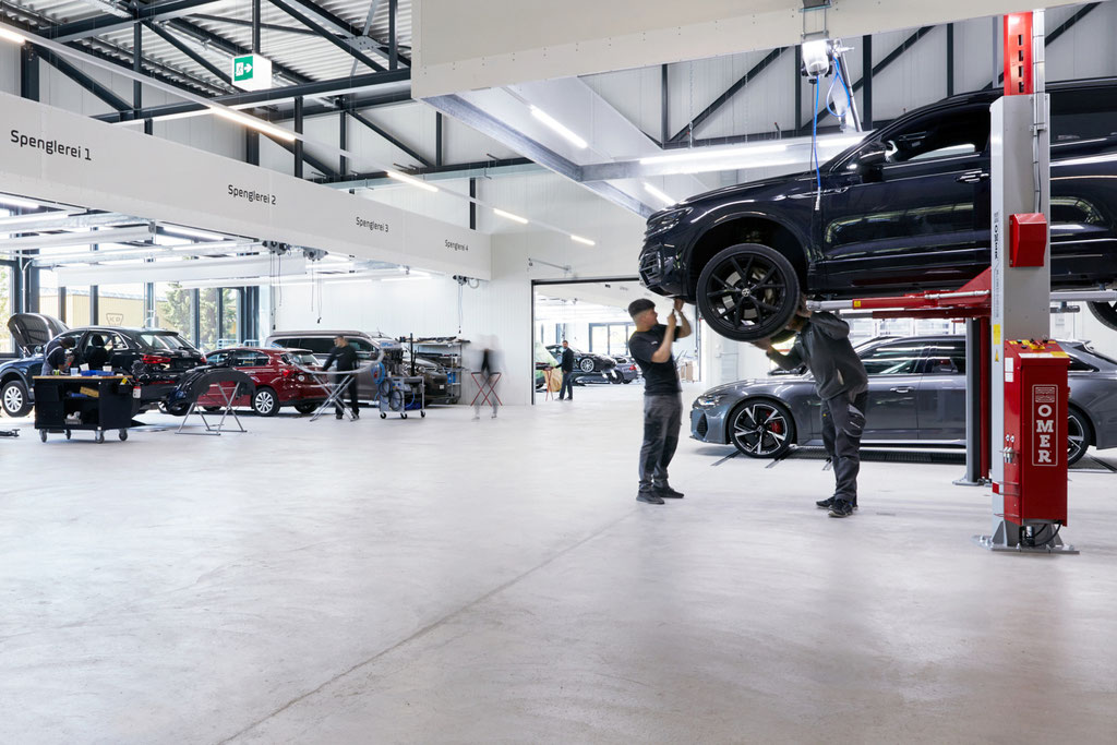 Pressemitteilung zur Neueröffnung von AMAG Carrosserie Center Wettswil 