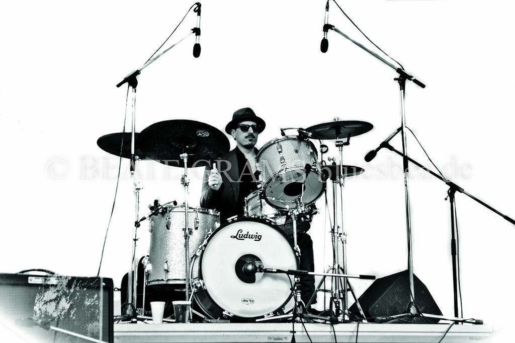 Tommie Harris & Kai Strauss Band
