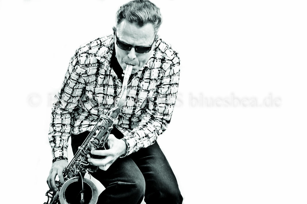 Tommie Harris & Kai Strauss Band