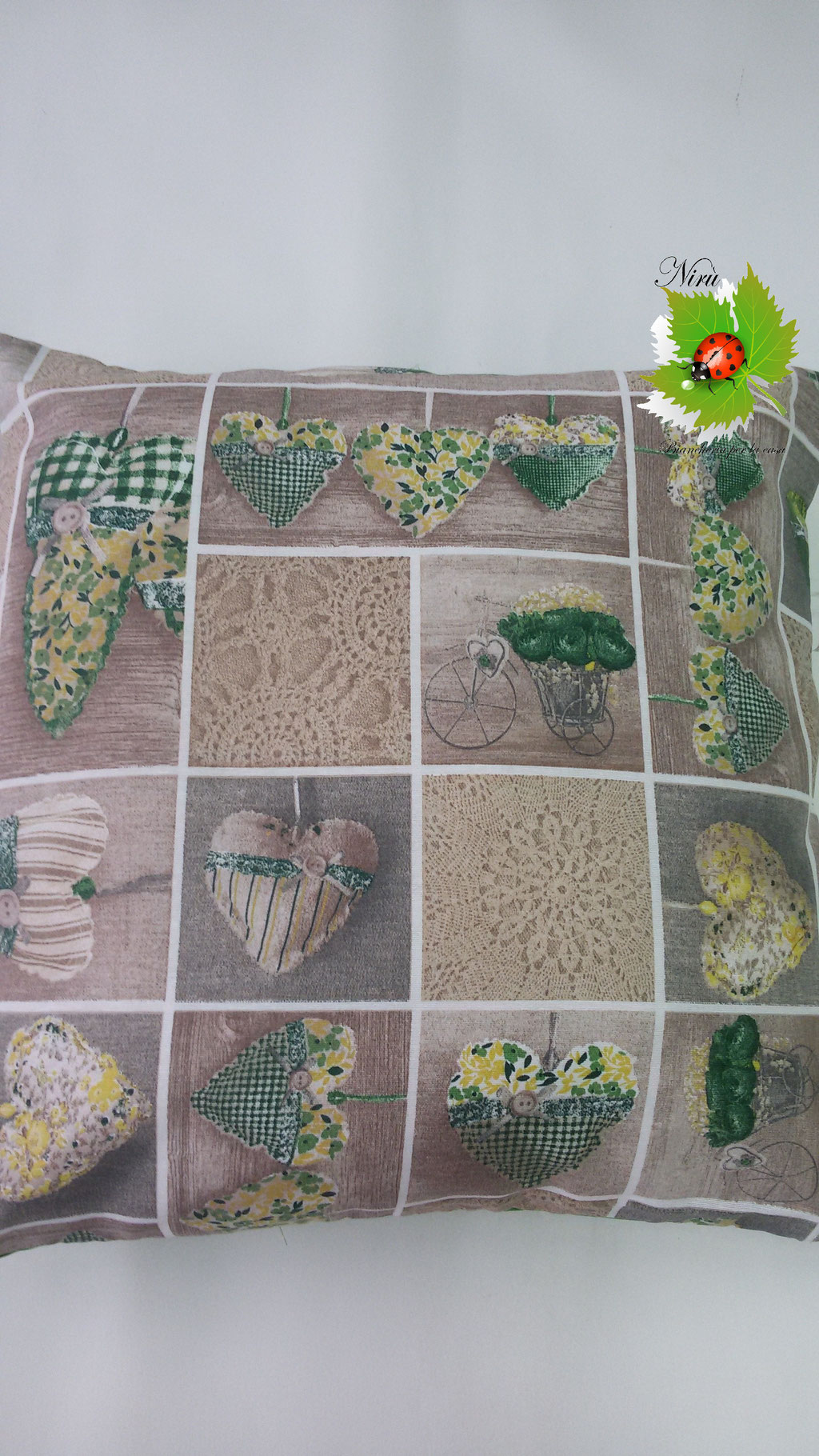 Cuscini Arredo Casa Dis.Shabby 50x50 cm. Col. Verde.A857