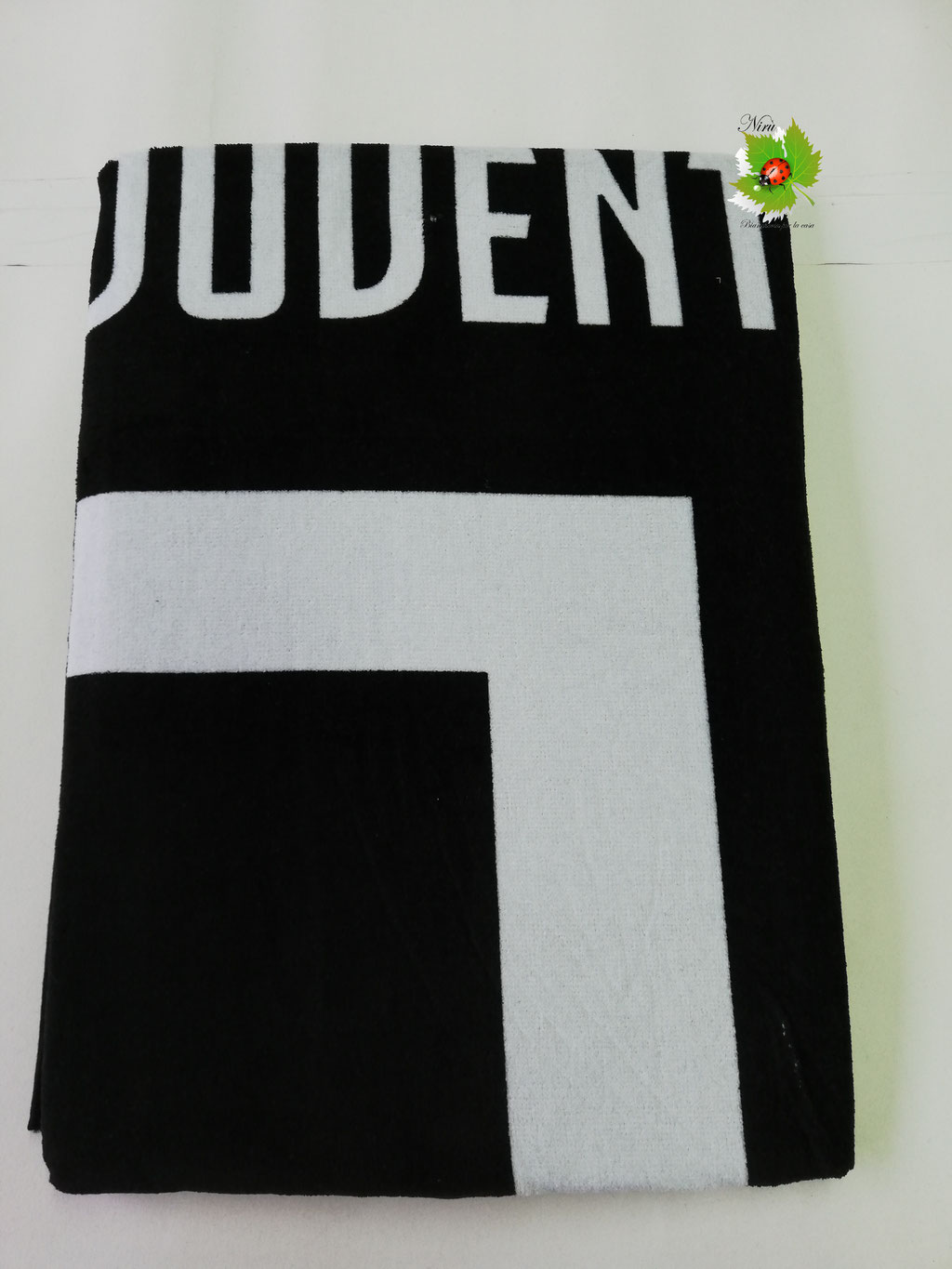 Telo mare F.C Juventus ufficiale 90x170 cm in spugna di cotone. B221