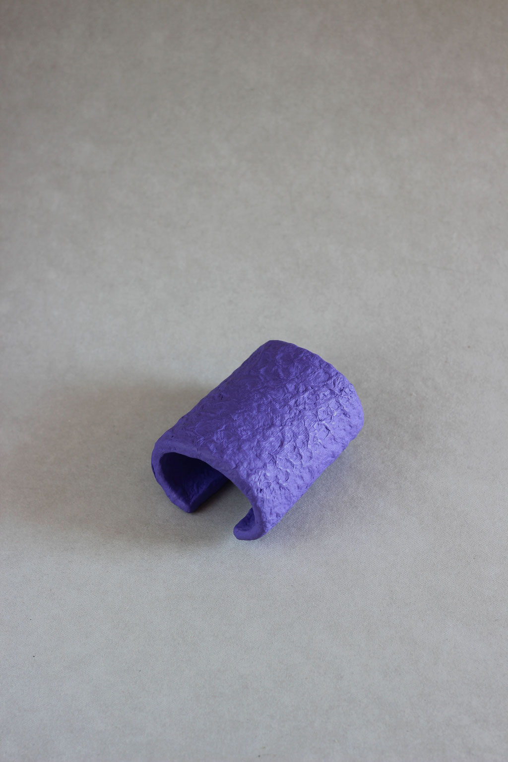 Column cuff purple