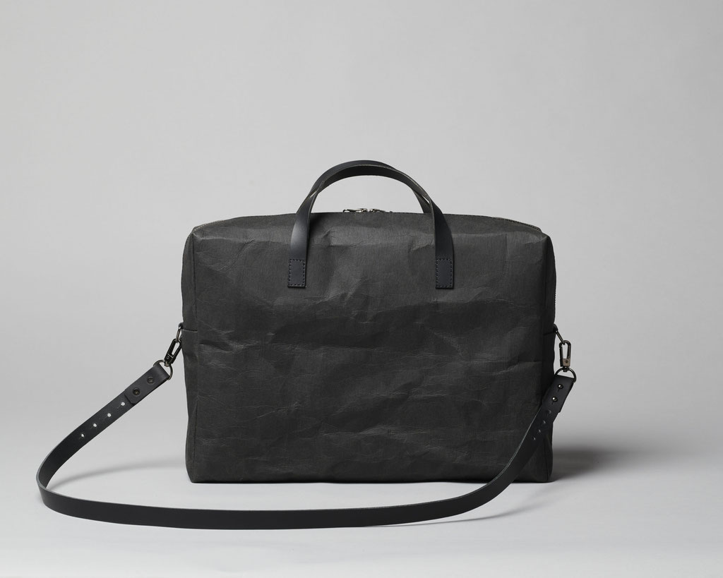 Diplomat black