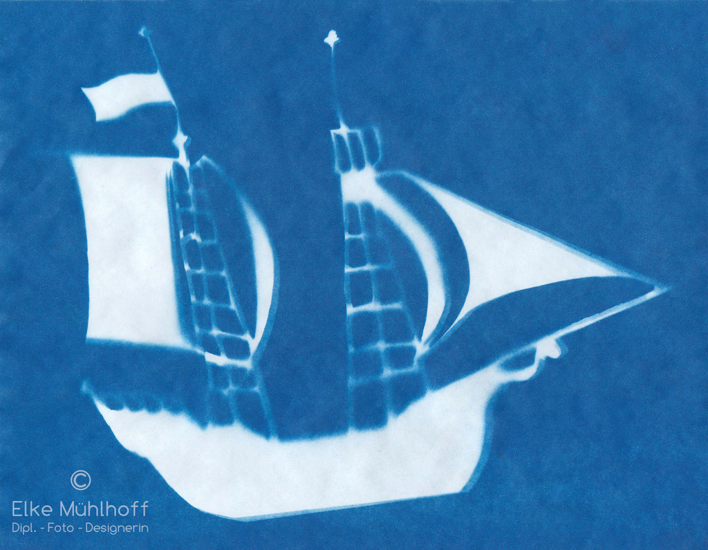 Cyanotypie Schattenspiel Fotogramm Schiff