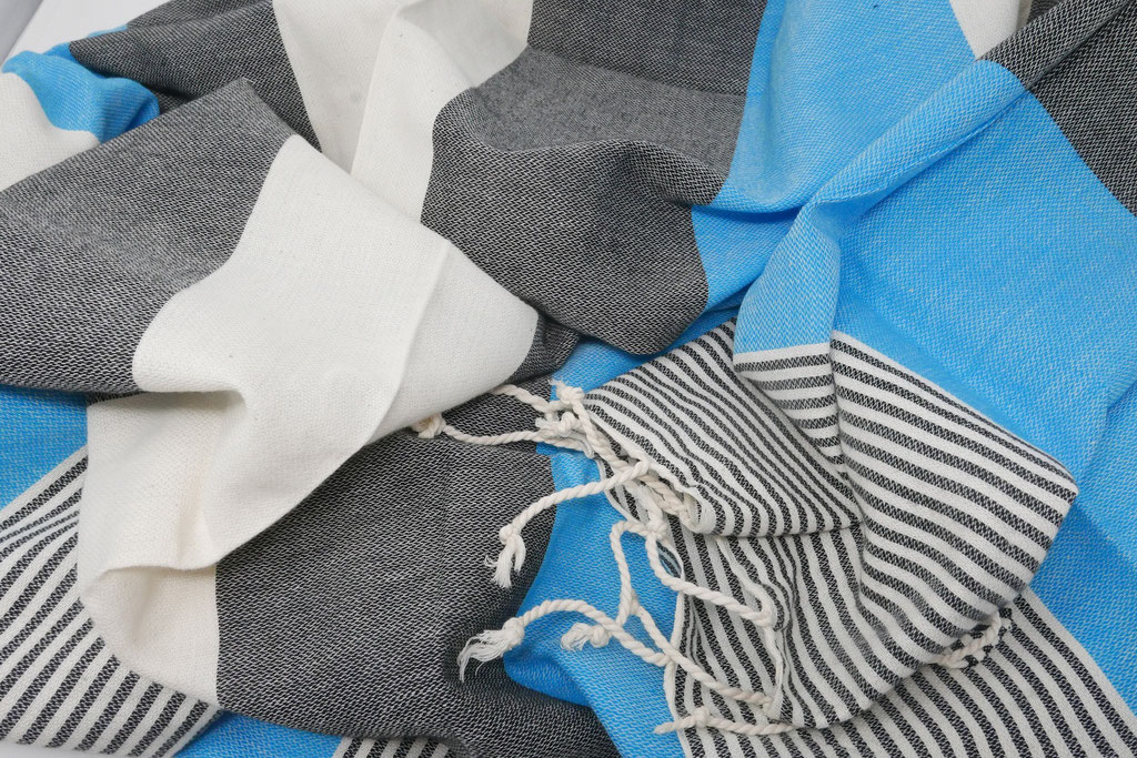 Schwarz / Türkis
