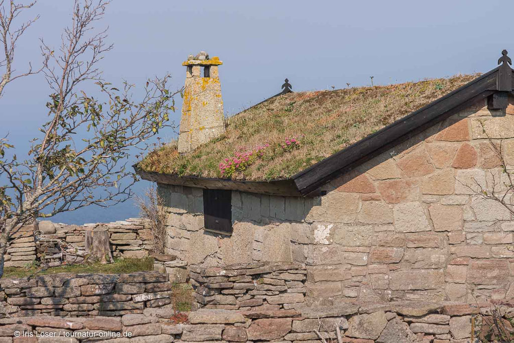 Die Fischerhütten bei Jordhamn werden teilweise auch heute noch benutzt.