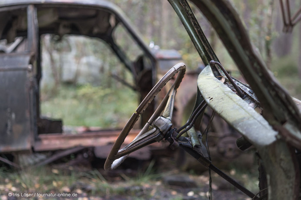 Autofriedhof im Kyrkö Mosse