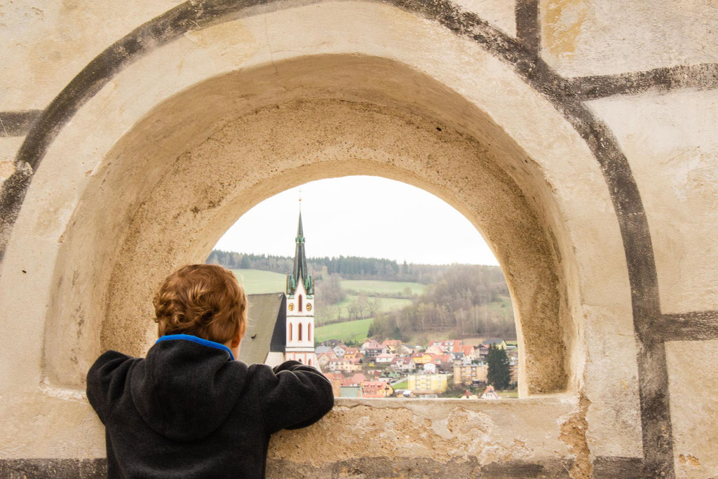 things to do with kids in Cesky Krumlov - the Castle