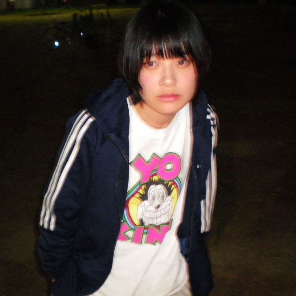 山田にこ