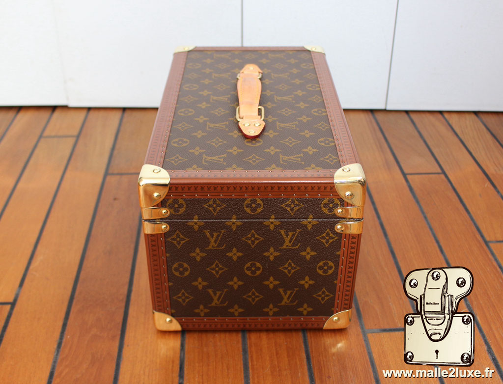 Vanity boite à bouteille Louis Vuitton M21822 - Dernier prix connu avant arret de la production : 7000 euros