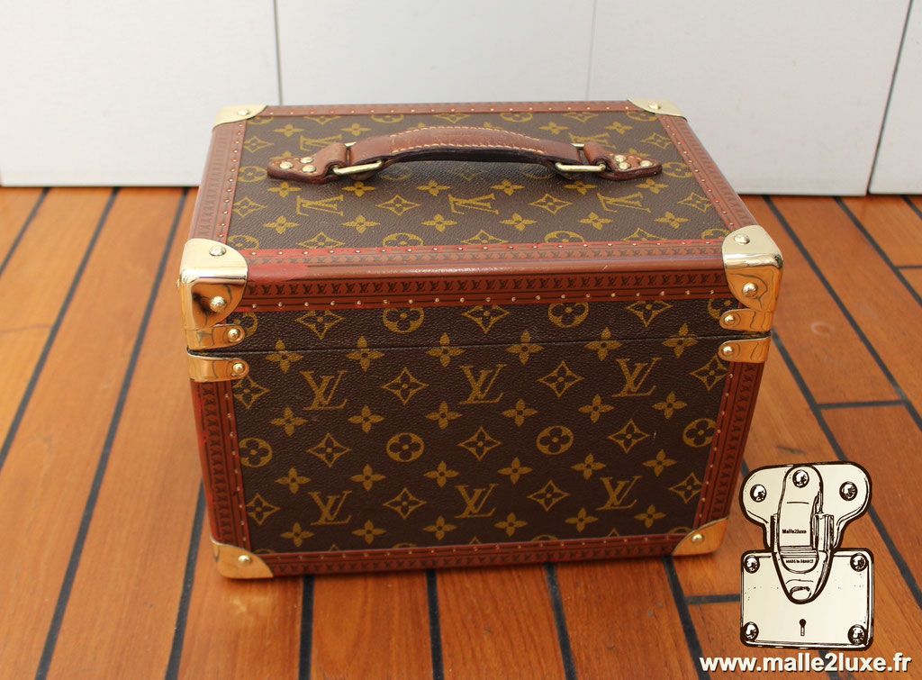 boite a flacon Louis Vuitton vintage 1972 a vendre