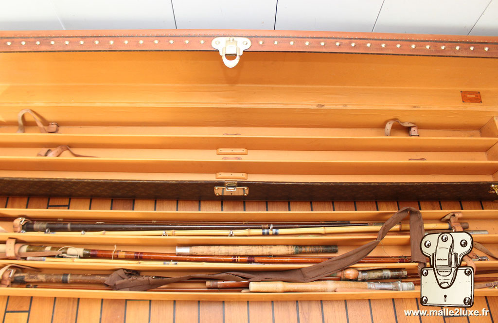 Louis Vuitton trunk interior fishing rod superb line fishing