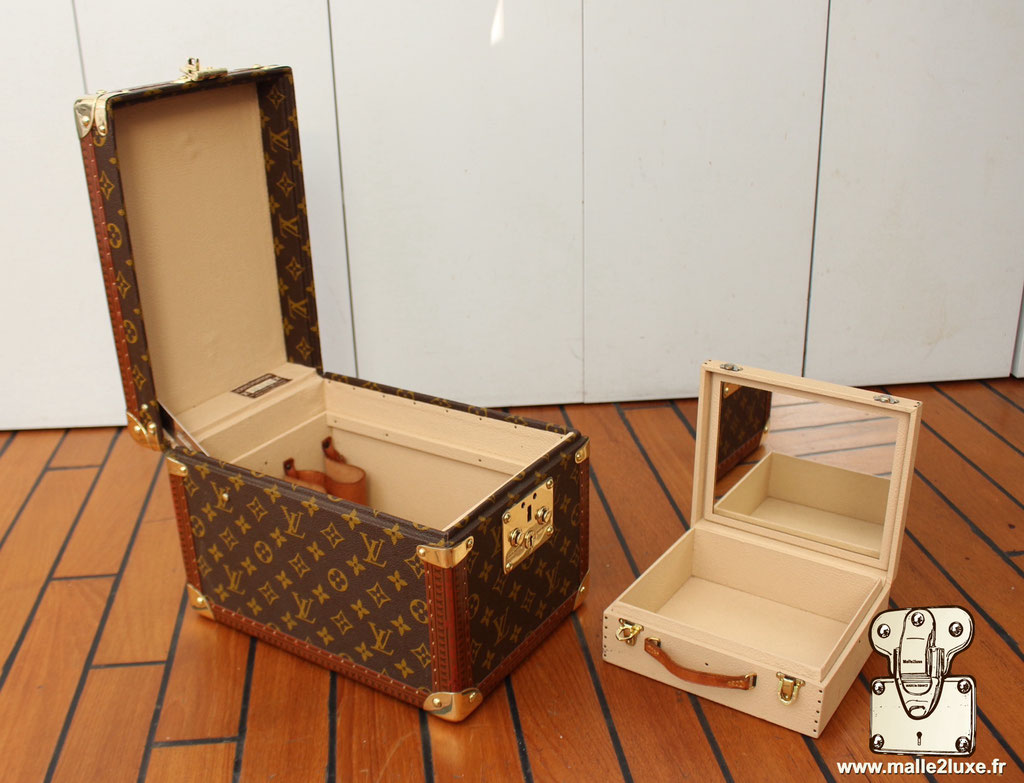 boite a flacon Louis Vuitton vintage 1972 a vendre