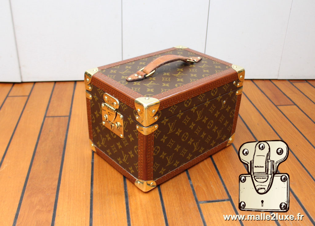 Années : 1978   Modèle : Vanity - boîte à flacon - M21828    Prix du neuf chez louis vuitton : 5 900 euros