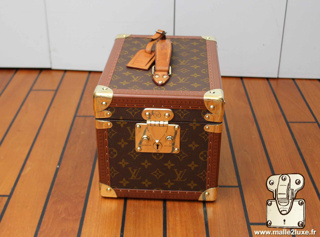 Vanity Louis Vuitton vintage ancien