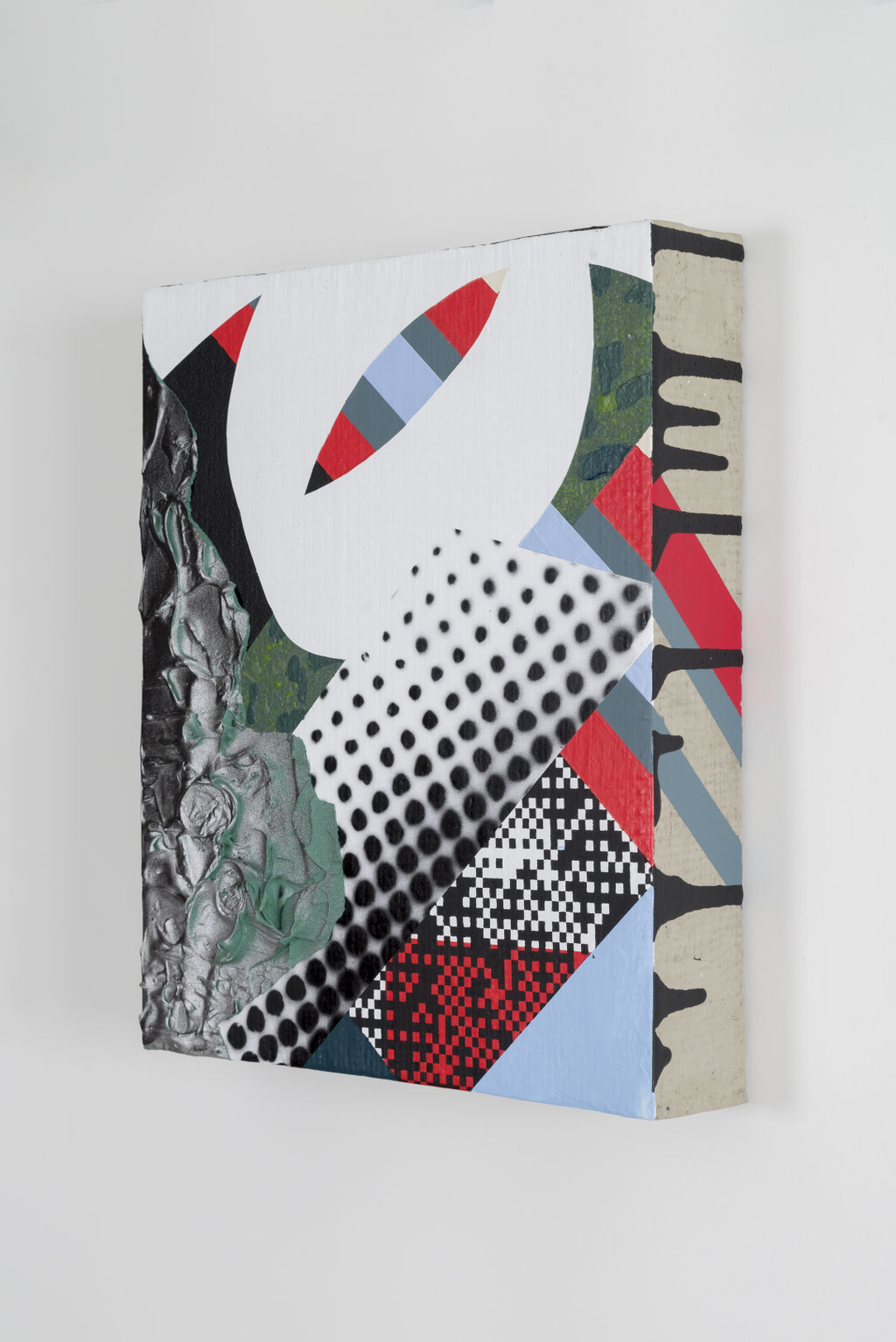 components of FORM-Go5/2019/H273xW220xD50mm/wood panel,cotton cloth,acrylic,splay/photo by Saki Maebata