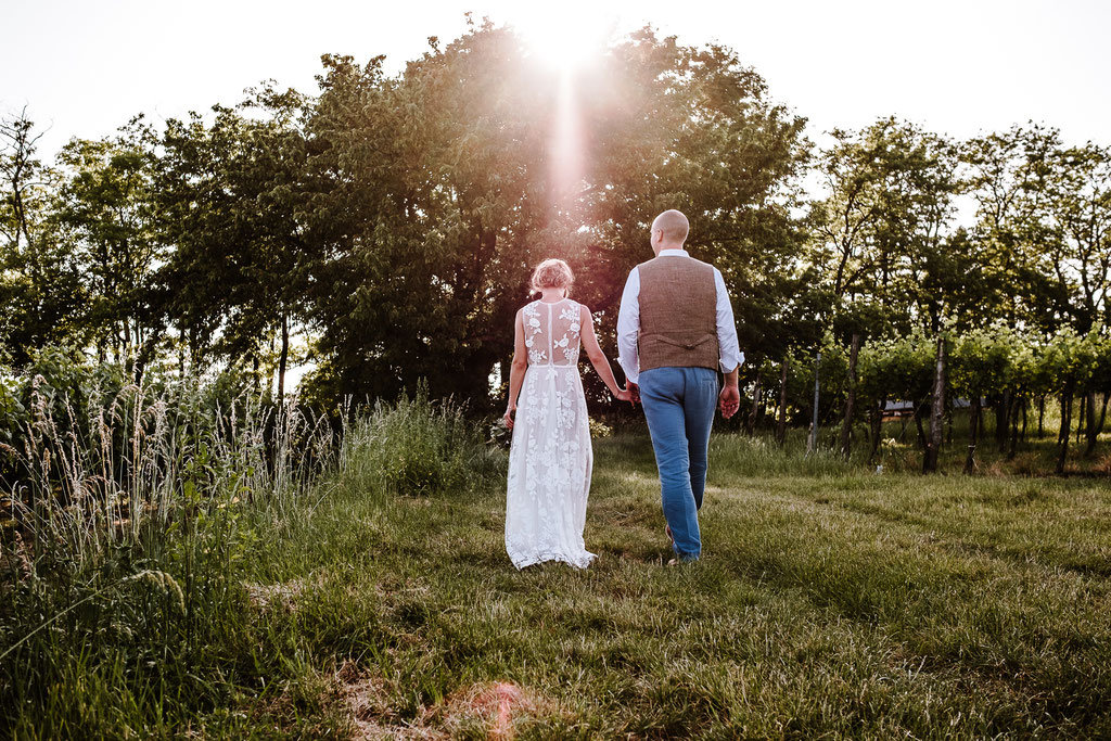 Weddingphotographer Wedding Hochzeit Hochzeitsfotografen Schloss Gut Oberstockstall Salomon Wien Wachau Kirchberg Vintage Boho Weingarten Vineyard mrsrmrgeen mrsmrgreen.at Fotografen Exklusiv