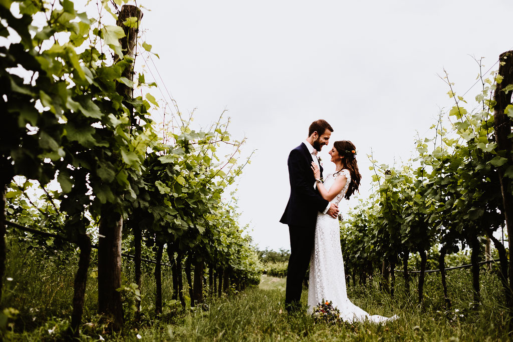 Weddingphotographer Wedding Hochzeit Hochzeitsfotografen Weingut Bründlmayer Wien Wachau Langenlois Vintage Boho Weingarten Vineyard mrsrmrgeen mrsmrgreen.at Fotografen Exklusiv