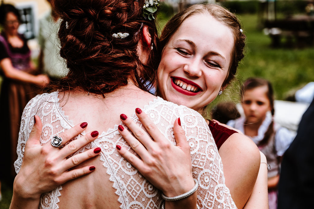 Weddingphotographer Wedding Hochzeit Hochzeitsfotografen Waldhochzeit Stadtflucht Lilienfeld Vienna Wachau Vintage Boho Weingarten Vineyard mrsrmrgeen mrsmrgreen.at Fotografen Exklusiv