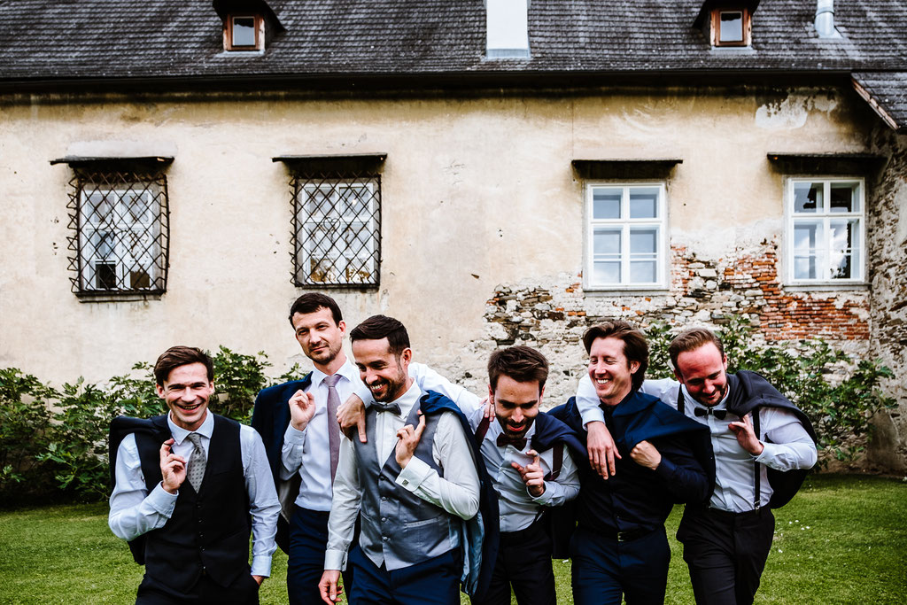 Weddingphotographer Wedding Hochzeit Hochzeitsfotografen Schloss Spitz an der Donau Wien Wachau Vintage Boho Weingarten Vineyard mrsrmrgeen mrsmrgreen.at Fotografen Exklusiv