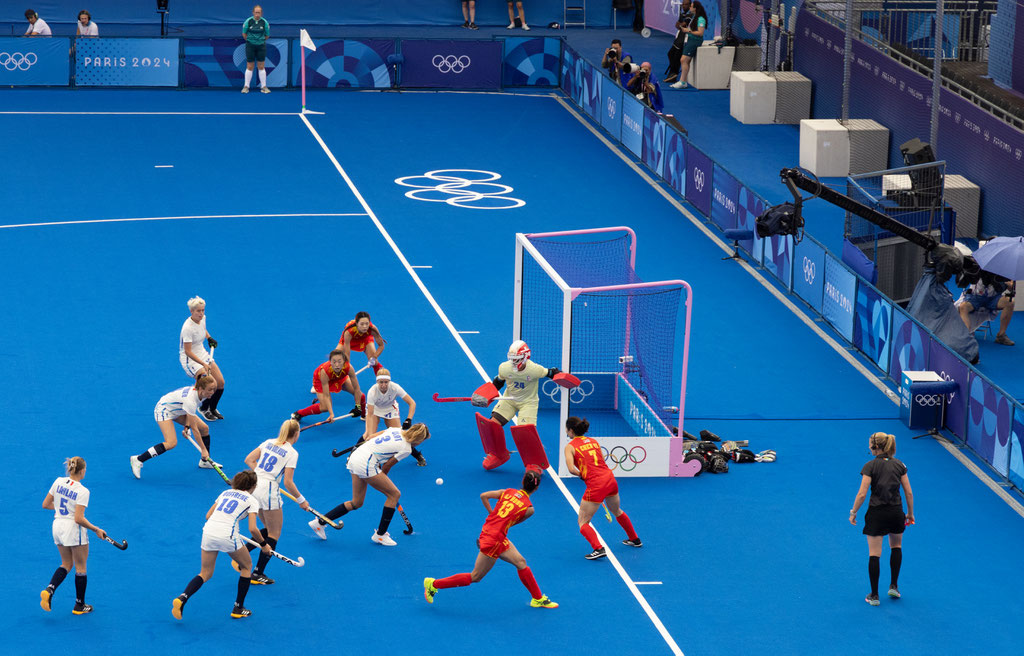 Women's Hockey - China (winner) vs. France