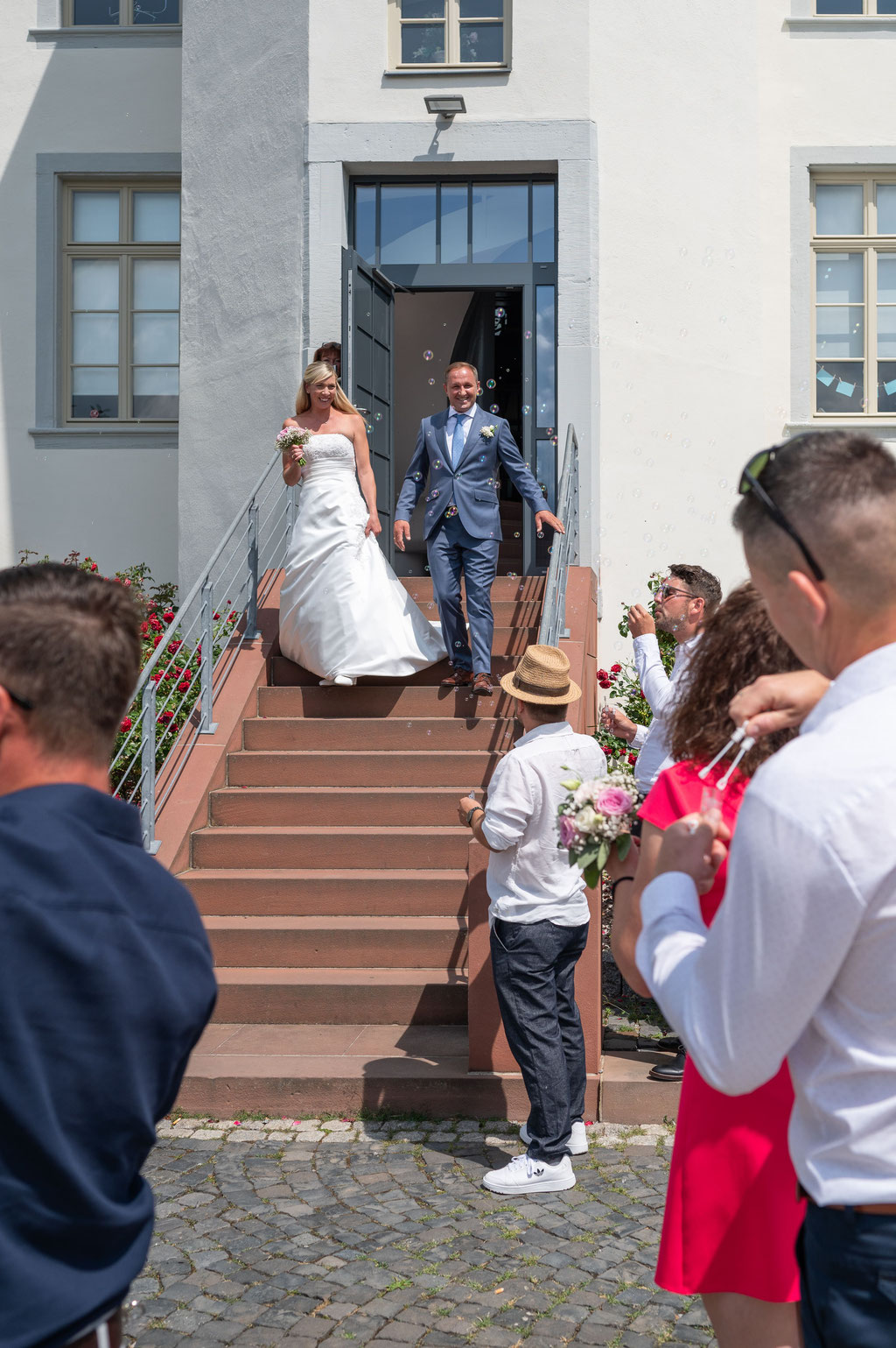 Standesamtliche Trauung in der Hugenottenkirche Usingen - Frisch verheiratet