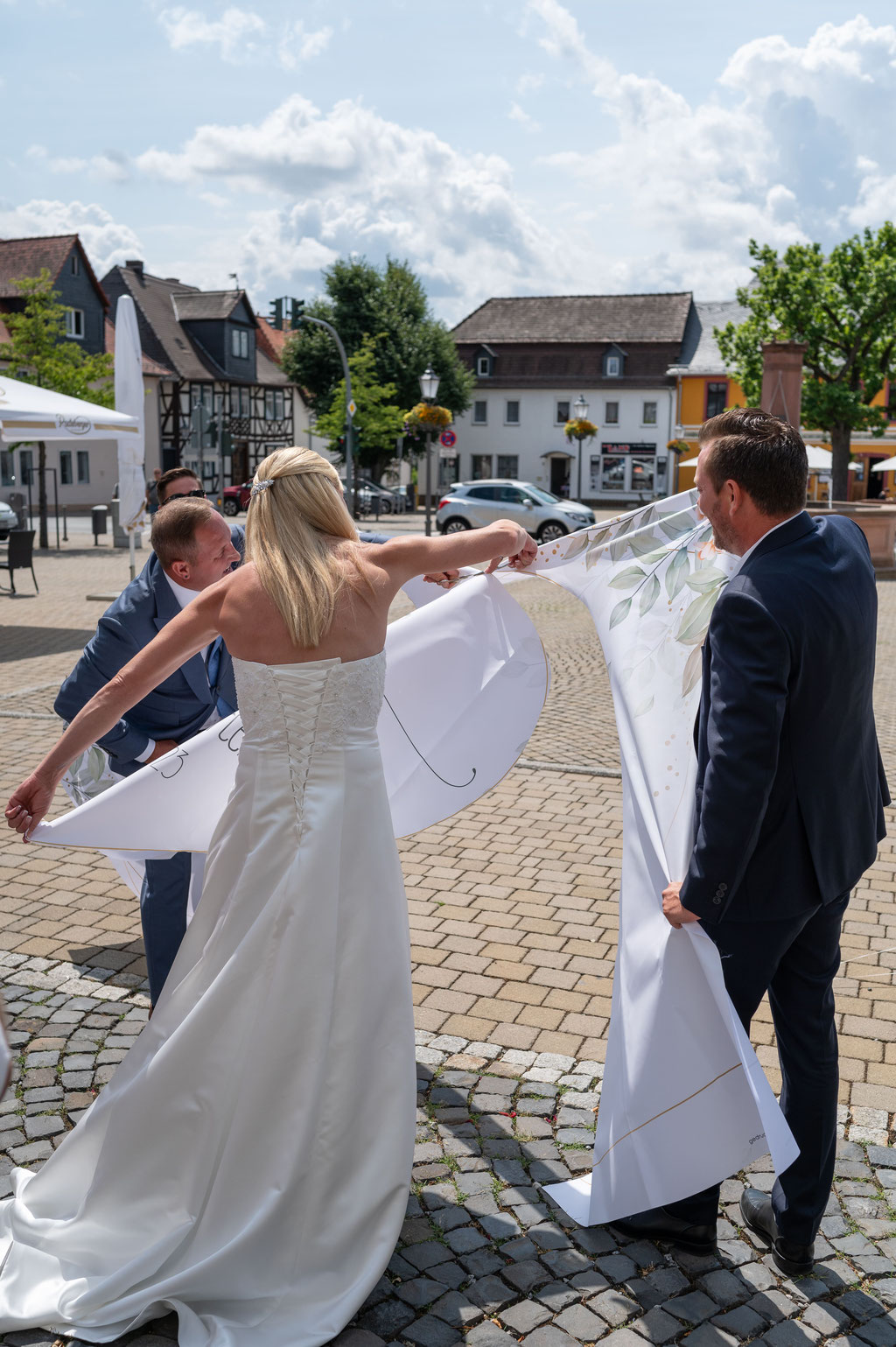 Standesamtliche Trauung in der Hugenottenkirche Usingen - Ein Hochzeitsherz zum Start in die Ehe