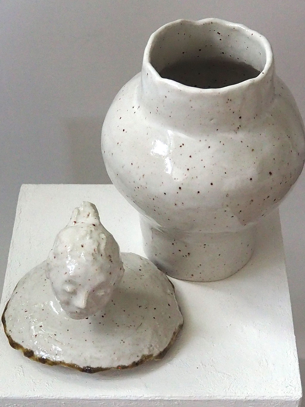 Keramikkunst Skulptur Vase Deckelgefäß, Kunst von Conni Altmann