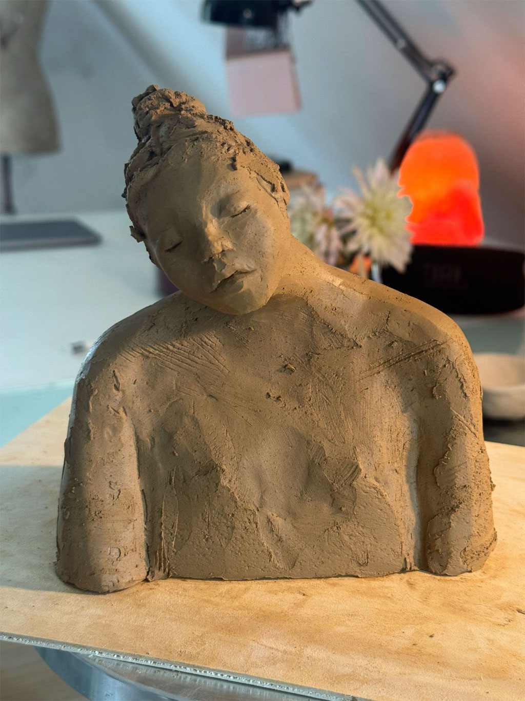 Figur aus Ton
