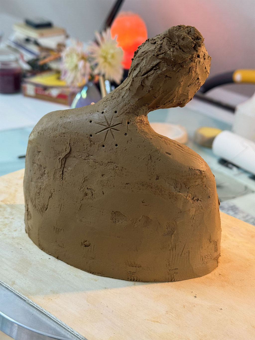 Figur aus Ton