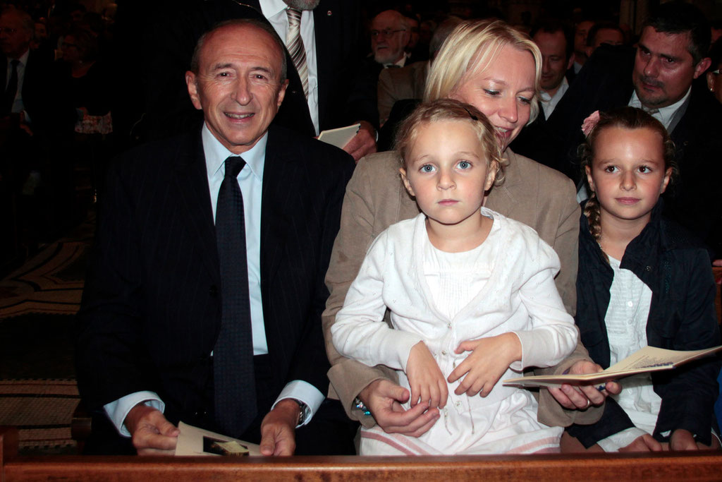 Gérard et Caroline Collomb et leurs filles, Clémence et Camille, lors du renouvellement du vœu des Echevins - Basilique de Fourvière - Lyon - 08 Sept 2013 © Anik COUBLE