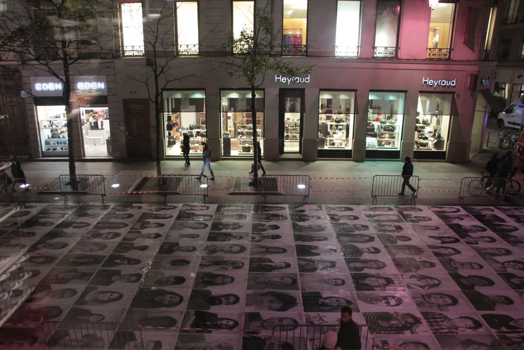 Rue de la République - Installation artistique - Inside Out - JR - Lyon - Photo © Anik COUBLE  