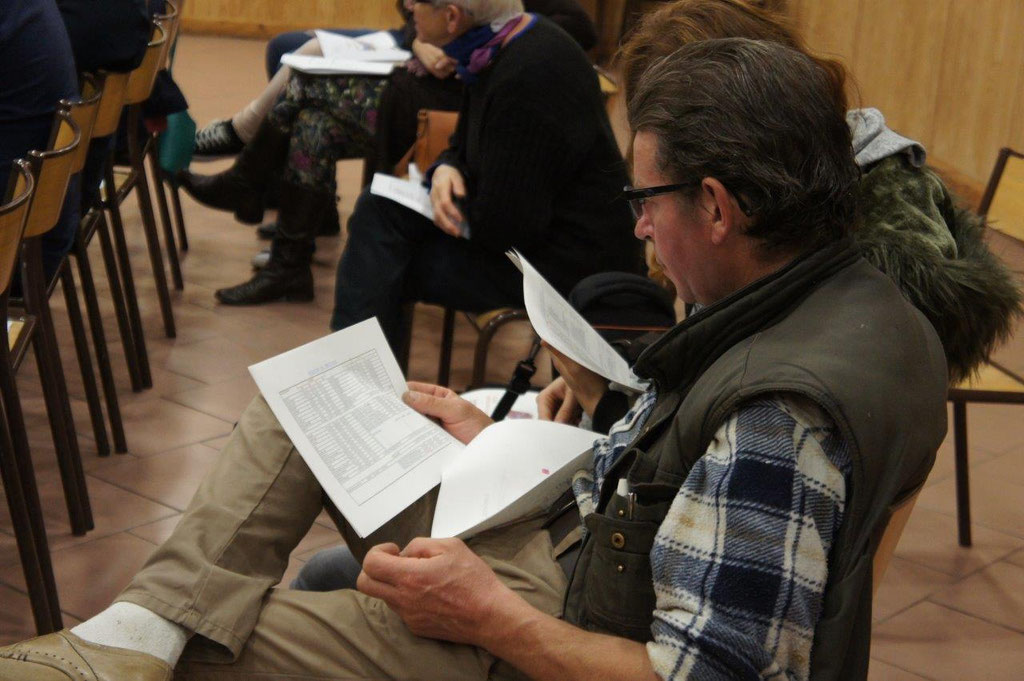 ... et épluché le rapport financier de l'association.