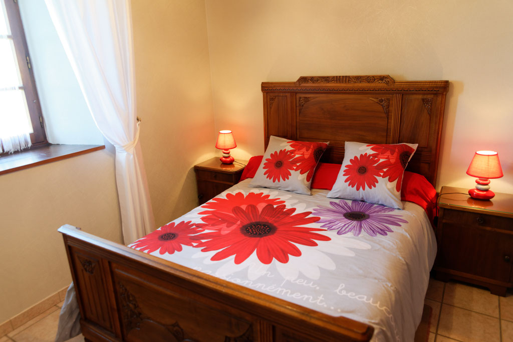 Chambre avec un lit en 140