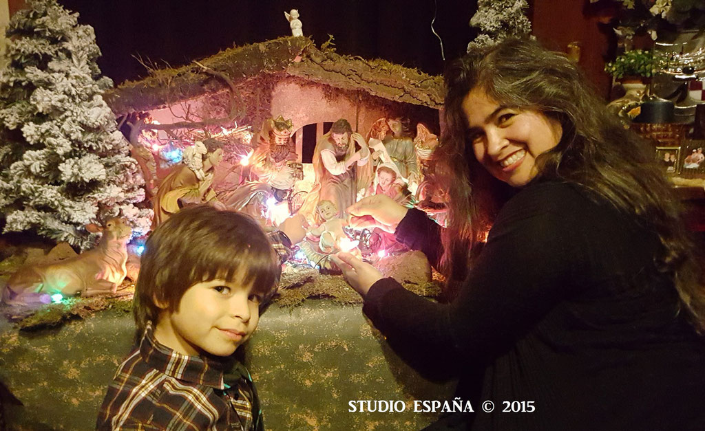 Studio España Flamenco , Patricia Pardo wenst iedereen een Gelukkig Kerstfeest! ¡Feliz Navidad! Vanuit Sittard Geleen Limburg 
