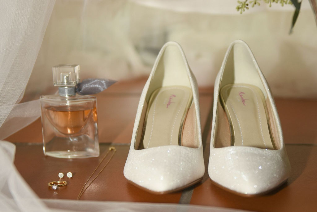 Brautschuhe mit Parfum