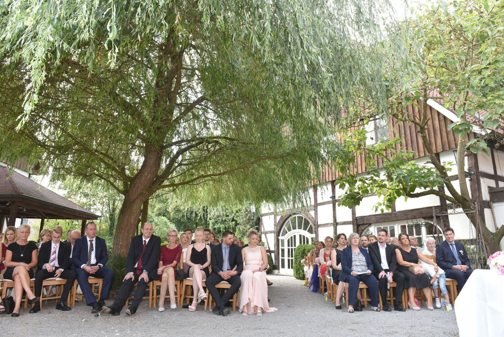 Hochzeit mit freier Trauung auf dem Hülshoff in Lippstadt