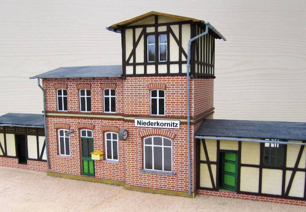 Bahnhof Niederkornitz - Empfangsgebäude