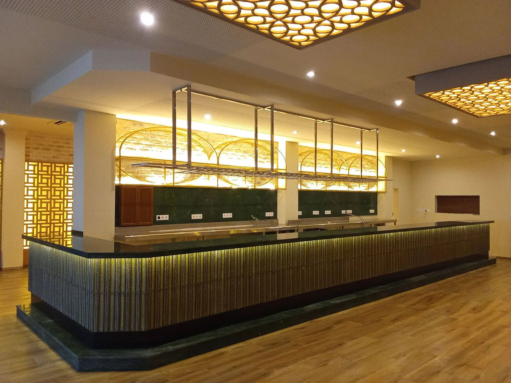 barras de bar BARRA DE SILESTONE Y MÁRMOL NATURAL ENVEJECIDO